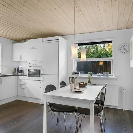Birla - 600m From The Sea By Interhome Nyaraló *